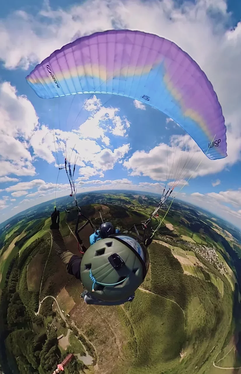 Gleitschirm Tandemflug über dem Stüppel und dem Fort Fun